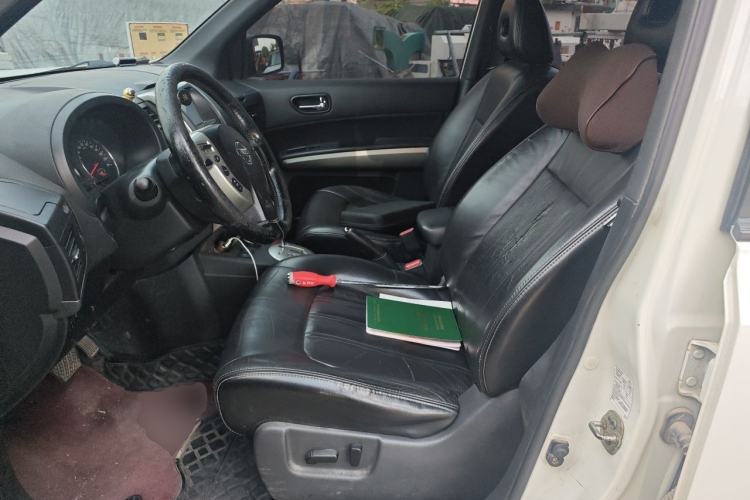 Used Nissan X-Trail 2012 2.5L CVT Ultimate Edition 4WD Left Front Seat
