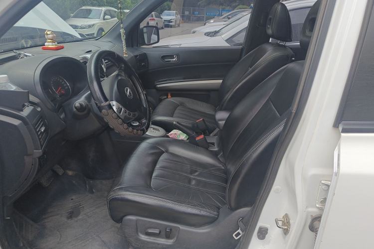 Used Nissan X-Trail 2012 2.5L CVT Luxury Edition 4WD Left Front Seat