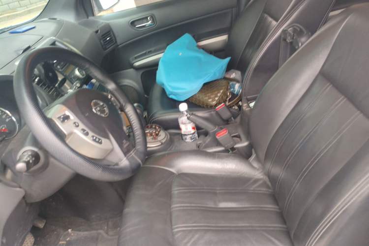 Used Nissan X-Trail 2012 2.5L CVT Luxury Edition 4WD Left Front Seat