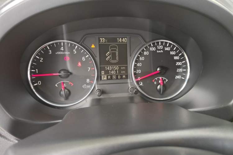 Used Nissan X-Trail 2012 2.5L CVT Luxury Edition 4WD Odometer Close Up