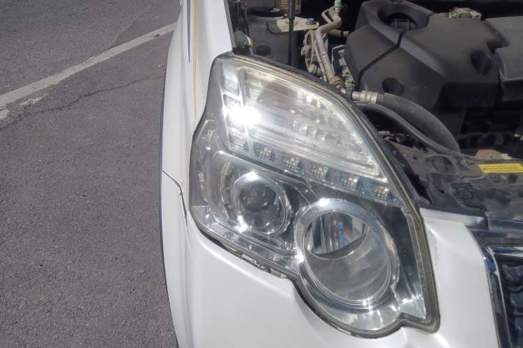 Used Nissan X-Trail 2012 2.5L CVT Luxury Edition 4WD Right Front Headlight