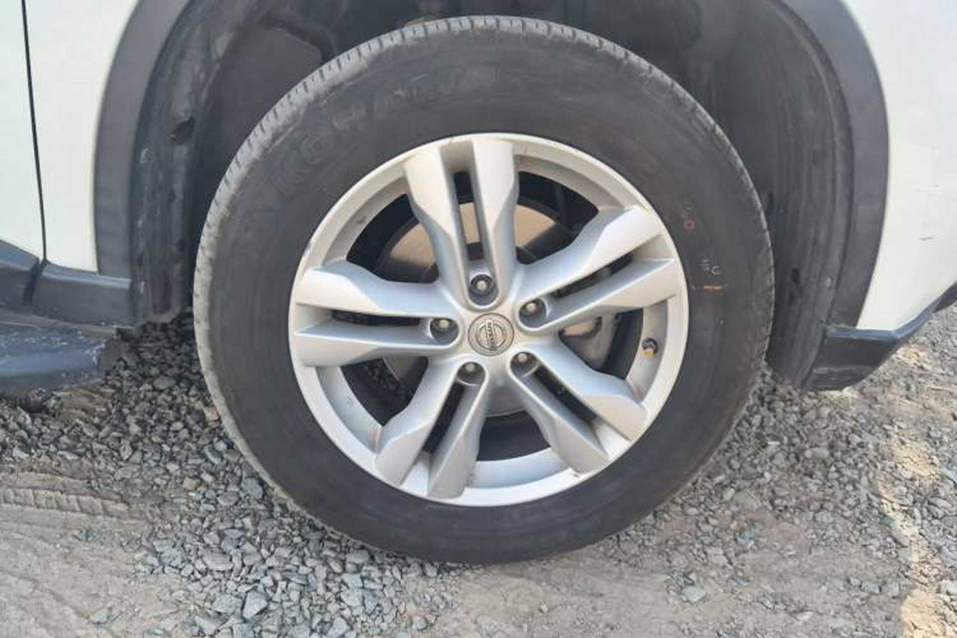 Used Nissan X-Trail 2012 2.5L CVT Luxury Edition 4WD Right Front Wheel Hub