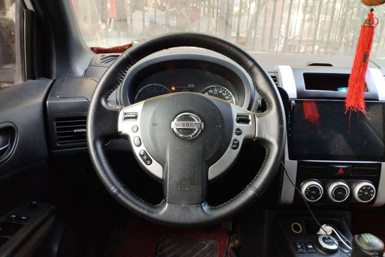 Used Nissan X-Trail 2012 2.5L Manual Luxury Edition 4WD Steering Wheel