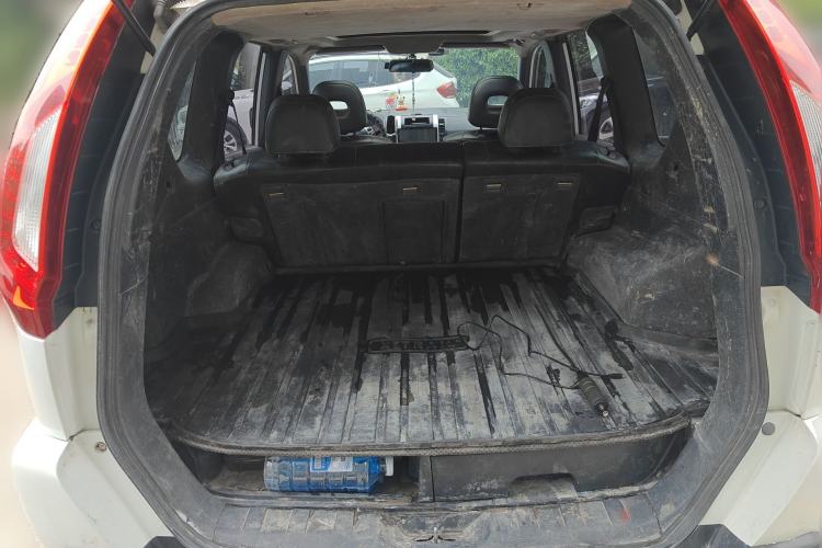 Used Nissan X-Trail 2012 2.5L CVT Luxury Edition 4WD Trunk