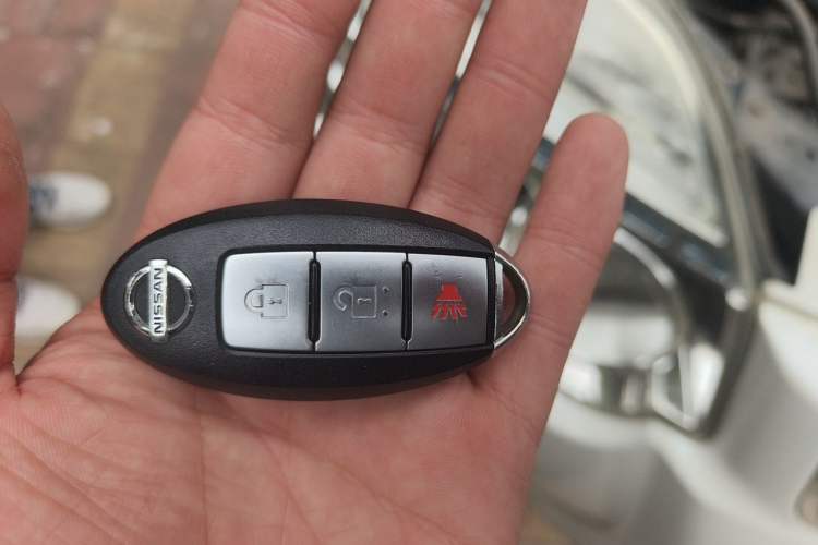 Used Nissan X-Trail 2012 2.5L CVT Luxury Edition 4WD Vehicle Key