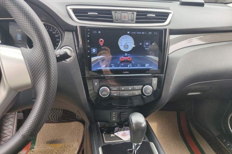Used Nissan X-Trail 2014 2.5L CVT Luxury Edition 4WD Audio And AC Panel