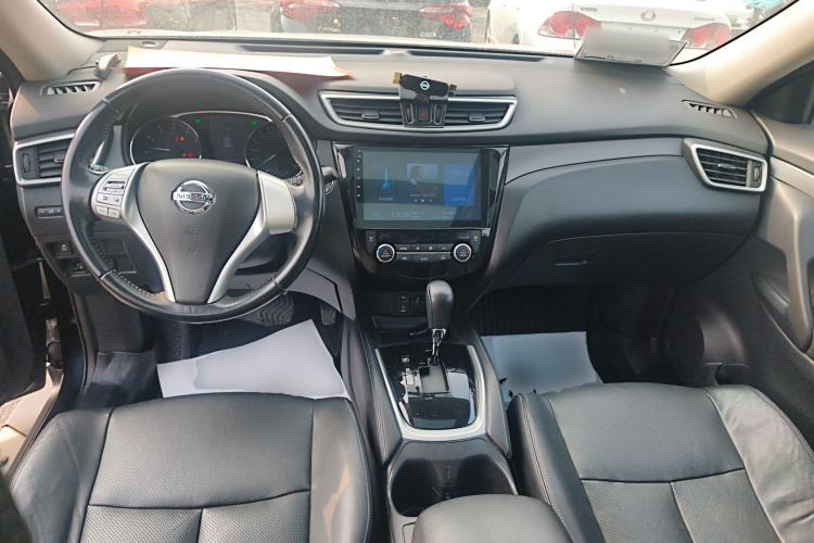 Used Nissan X-Trail 2014 2.0L CVT Comfort Edition 2WD Center Console