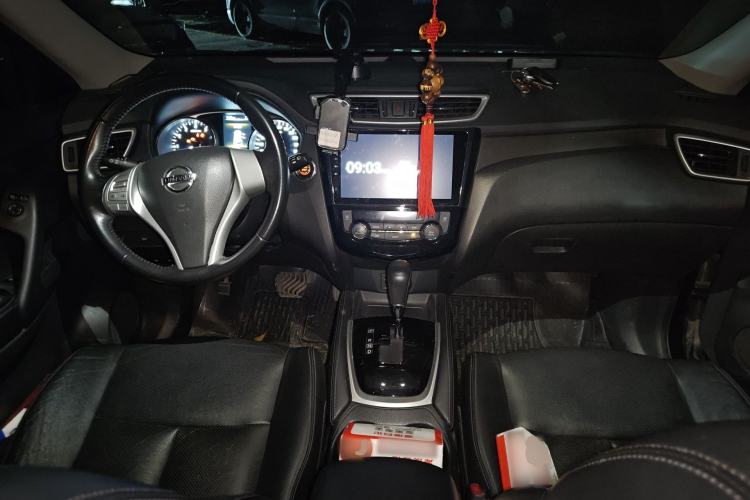 Used Nissan X-Trail 2014 2.0L CVT Comfort Edition 2WD Center Console