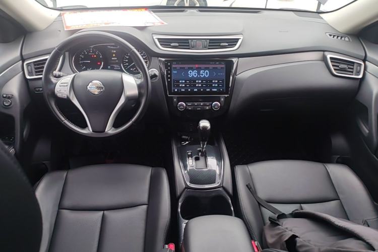 Used Nissan X-Trail 2014 2.0L CVT Comfort Edition 2WD Center Console
