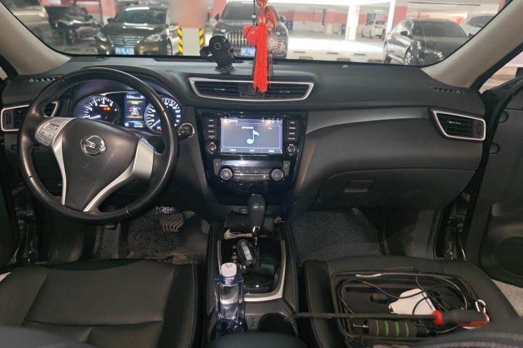 Used Nissan X-Trail 2014 2.0L CVT Comfort Edition 2WD Center Console