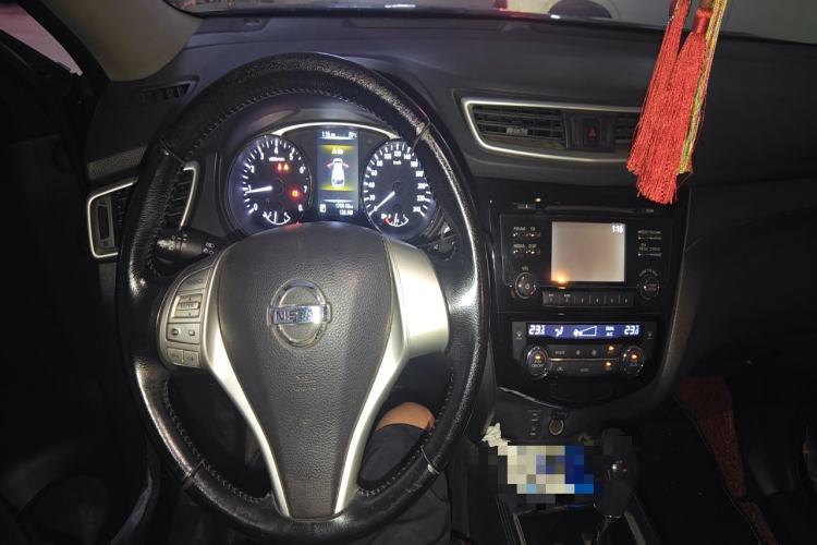 Used Nissan X-Trail 2014 2.0L CVT Comfort Edition 2WD Center Console