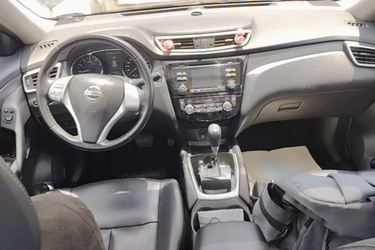 Used Nissan X-Trail 2014 2.0L CVT Comfort Edition 2WD Center Console