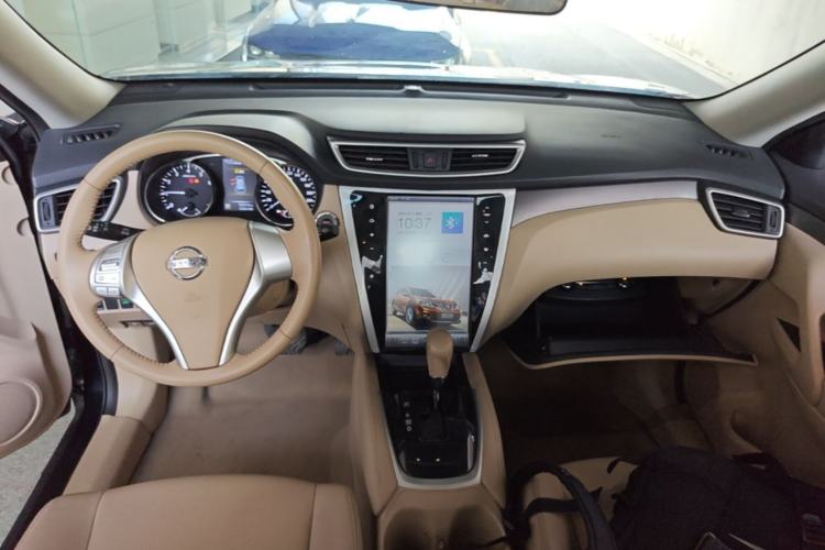 Used Nissan X-Trail 2014 2.0L CVT Comfort Edition 2WD Center Console