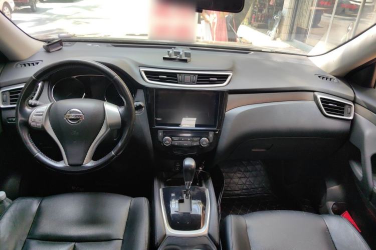 Used Nissan X-Trail 2014 2.0L CVT Comfort Edition 2WD Center Console