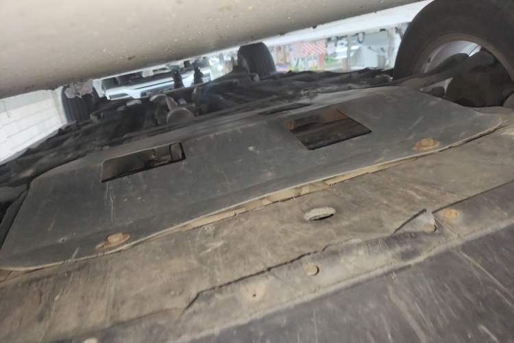 Used Nissan X-Trail 2014 2.5L CVT Luxury Edition 4WD Chassis Front