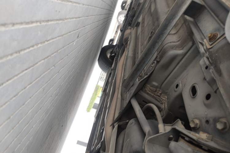 Used Nissan X-Trail 2014 2.0L CVT Comfort Edition 2WD Chassis Rear Left