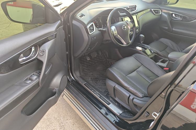 Used Nissan X-Trail 2014 2.0L CVT Comfort Edition 2WD Driver Seat