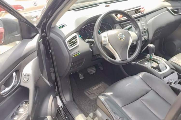 Used Nissan X-Trail 2014 2.0L CVT Comfort Edition 2WD Driver Seat
