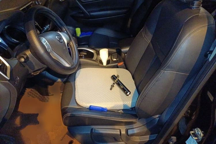 Used Nissan X-Trail 2014 2.0L CVT Comfort Edition 2WD Driver Seat