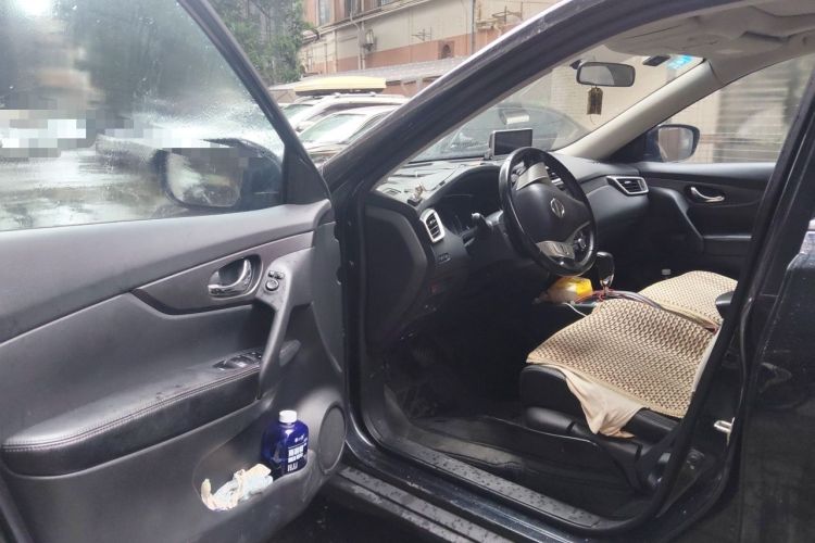 Used Nissan X-Trail 2014 2.0L CVT Comfort Edition 2WD Driver Seat