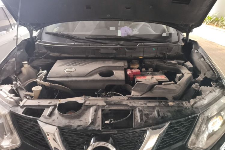 Used Nissan X-Trail 2014 2.0L CVT Comfort Edition 2WD Engine Bay