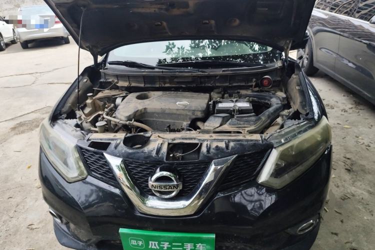 Used Nissan X-Trail 2014 2.5L CVT Luxury Edition 4WD Engine Bay