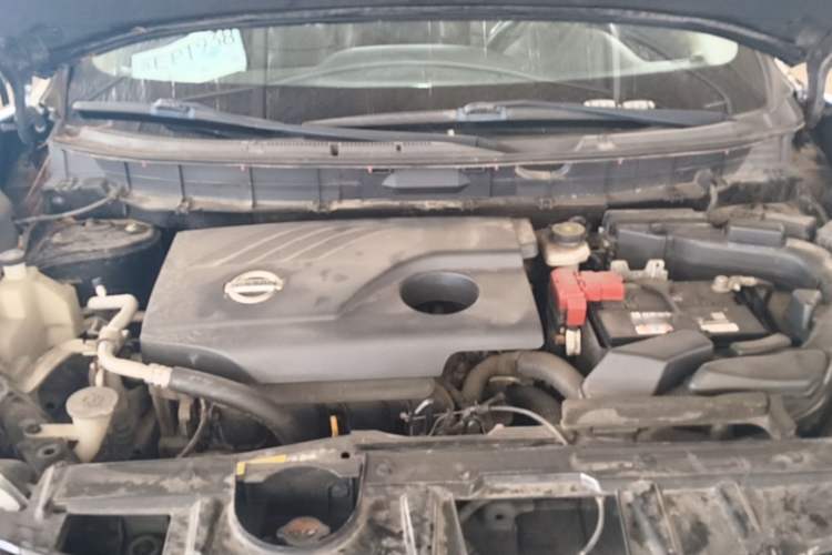 Used Nissan X-Trail 2014 2.0L CVT Comfort Edition 2WD Engine Bay