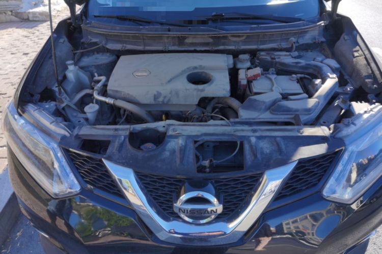 Used Nissan X-Trail 2014 2.0L CVT Comfort Edition 2WD Engine Bay