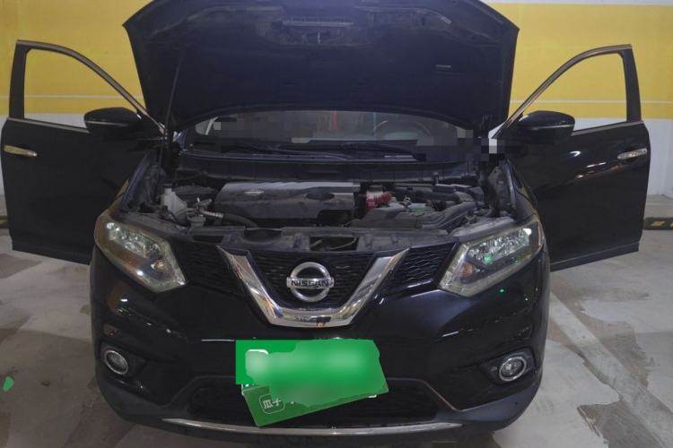 Used Nissan X-Trail 2014 2.0L CVT Comfort Edition 2WD Engine Bay