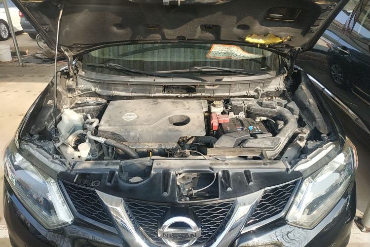 Used Nissan X-Trail 2014 2.0L CVT Comfort Edition 2WD Engine Bay