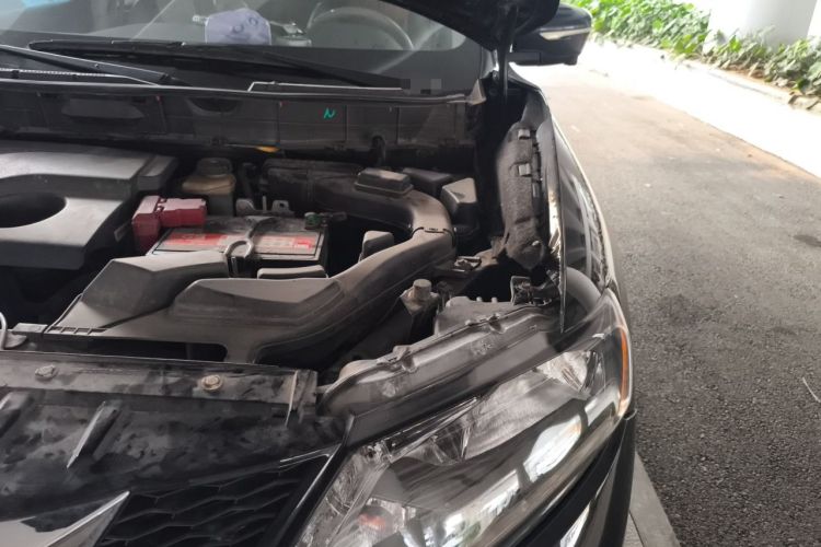 Used Nissan X-Trail 2014 2.0L CVT Comfort Edition 2WD Engine Bay Left