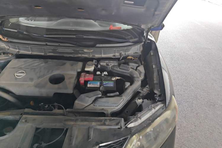 Used Nissan X-Trail 2014 2.0L CVT Comfort Edition 2WD Engine Bay Left