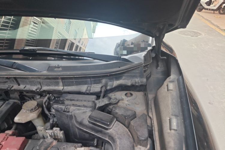 Used Nissan X-Trail 2014 2.0L CVT Comfort Edition 2WD Engine Bay Left