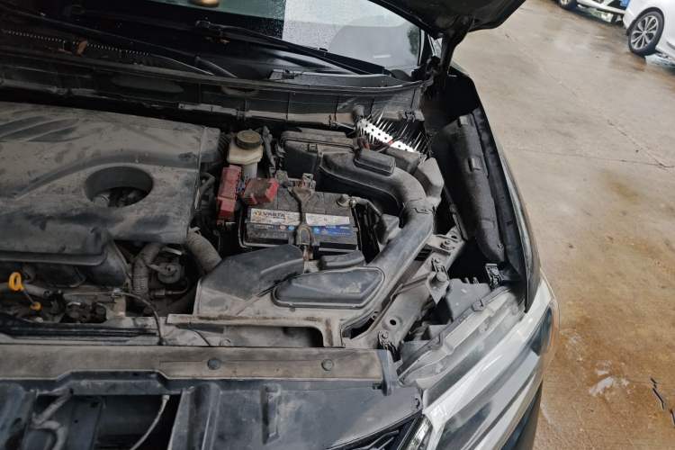 Used Nissan X-Trail 2014 2.0L CVT Comfort Edition 2WD Engine Bay Left