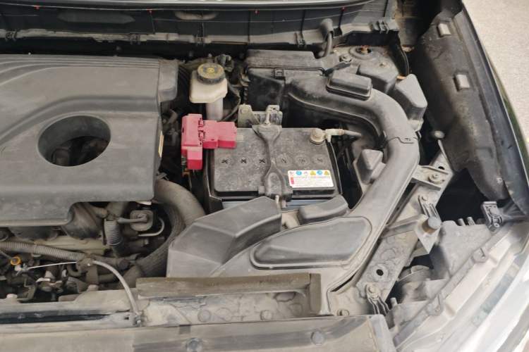 Used Nissan X-Trail 2014 2.0L CVT Smart Edition 2WD Engine Bay Left