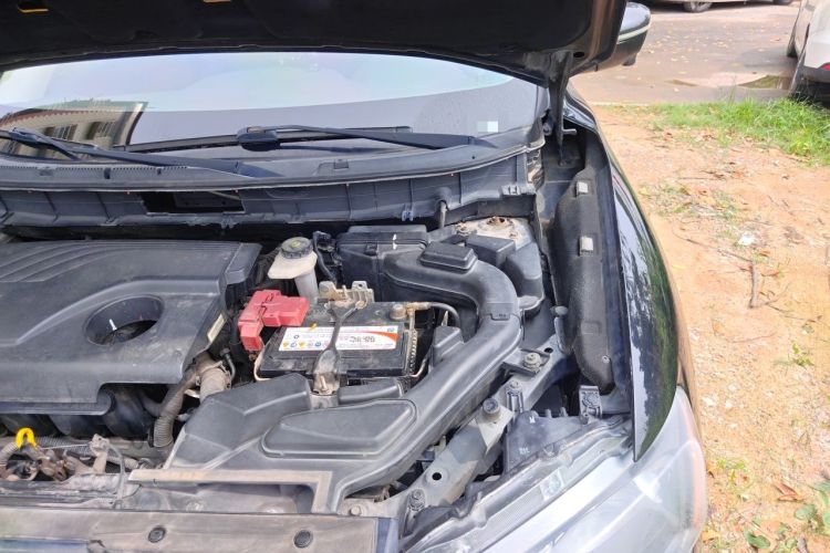 Used Nissan X-Trail 2014 2.0L CVT Smart Edition 2WD Engine Bay Left