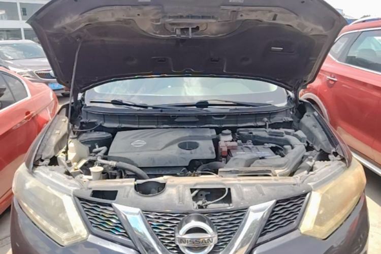 Used Nissan X-Trail 2014 2.0L CVT Comfort Edition 2WD Engine Bay