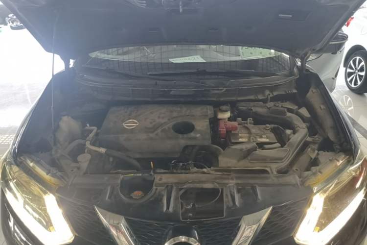 Used Nissan X-Trail 2014 2.0L CVT Comfort Edition 2WD Engine Bay