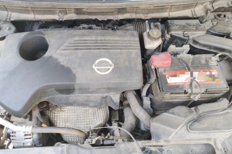 Used Nissan X-Trail 2014 2.5L CVT Leading Edition 4WD Engine Bay
