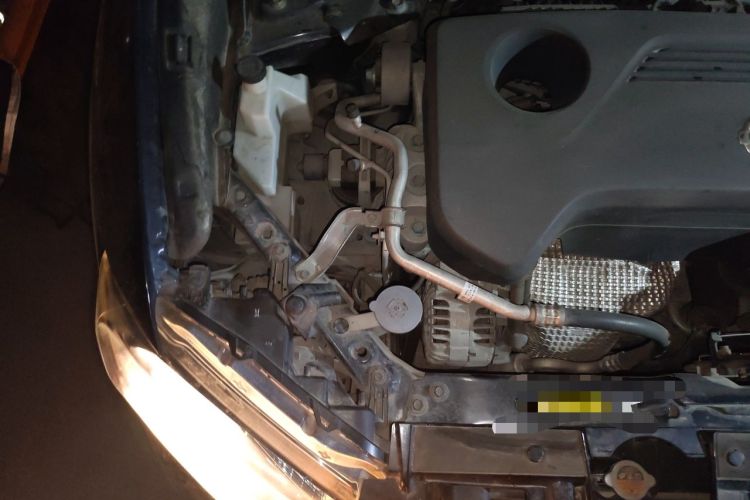 Used Nissan X-Trail 2014 2.5L CVT Luxury Edition 4WD Engine Bay Right