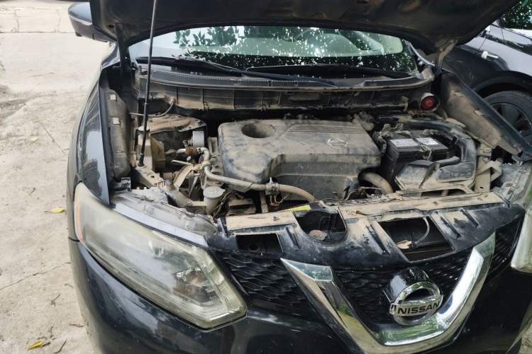 Used Nissan X-Trail 2014 2.5L CVT Luxury Edition 4WD Engine Bay Right
