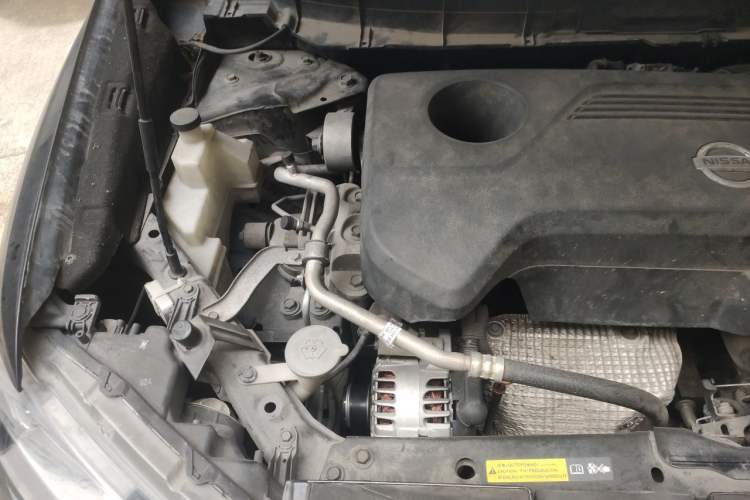 Used Nissan X-Trail 2014 2.5L CVT Luxury Edition 4WD Engine Bay Right
