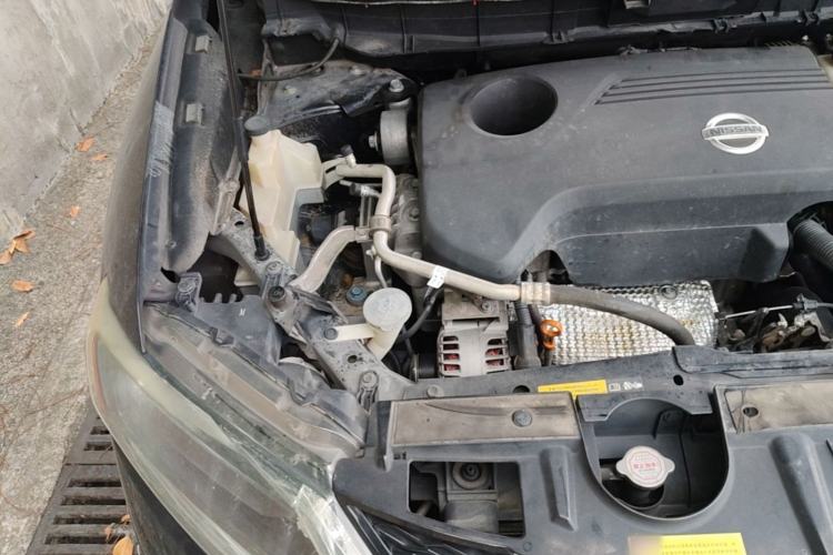 Used Nissan X-Trail 2014 2.5L CVT Luxury Edition 4WD Engine Bay Right