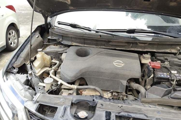 Used Nissan X-Trail 2014 2.5L CVT Leading Edition 4WD Engine Bay Right