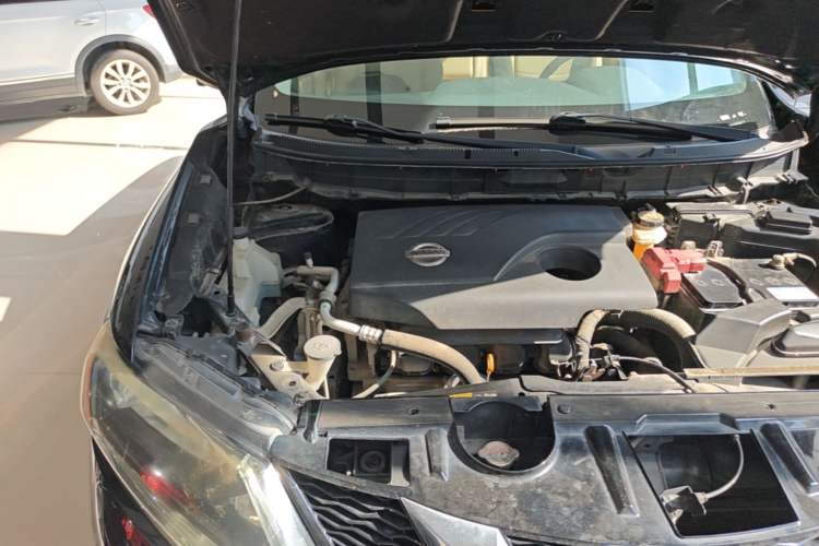 Used Nissan X-Trail 2014 2.0L CVT Comfort Edition 2WD Engine Bay Right