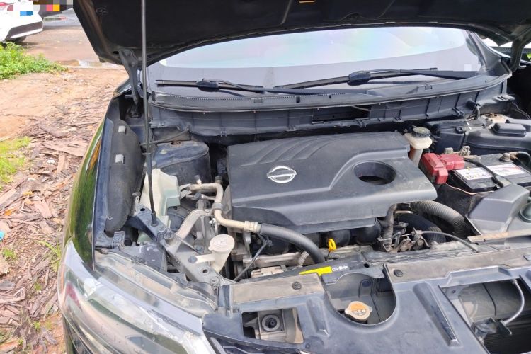 Used Nissan X-Trail 2014 2.0L CVT Smart Edition 2WD Engine Bay Right