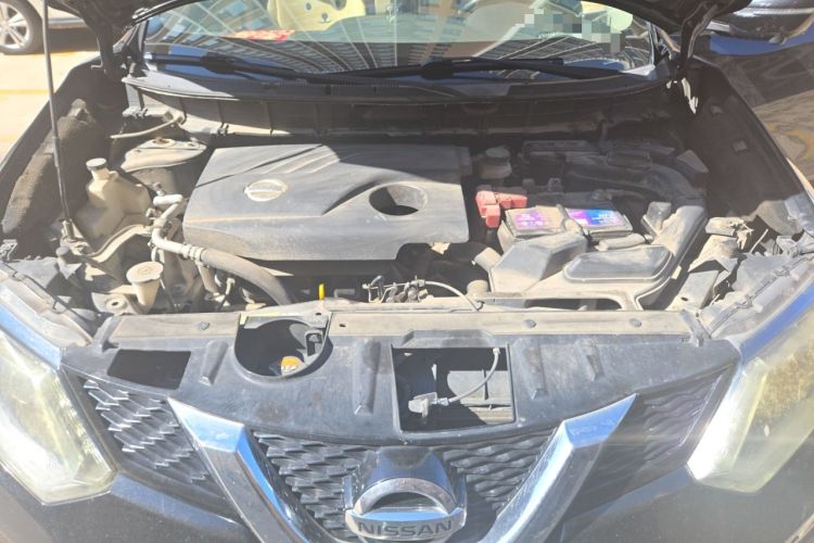 Used Nissan X-Trail 2014 2.0L CVT Comfort Edition 2WD Engine Bay