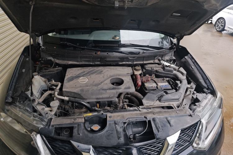 Used Nissan X-Trail 2014 2.0L CVT Comfort Edition 2WD Engine Bay