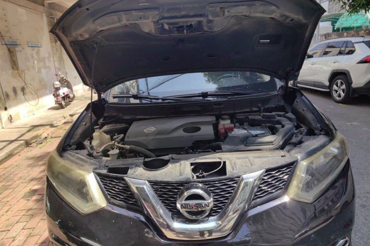 Used Nissan X-Trail 2014 2.0L CVT Comfort Edition 2WD Engine Bay