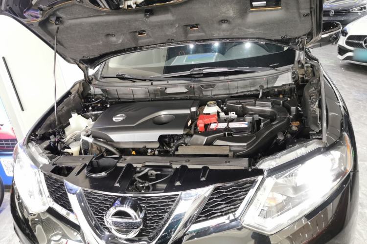 Used Nissan X-Trail 2014 2.0L CVT Smart Edition 2WD Engine Bay